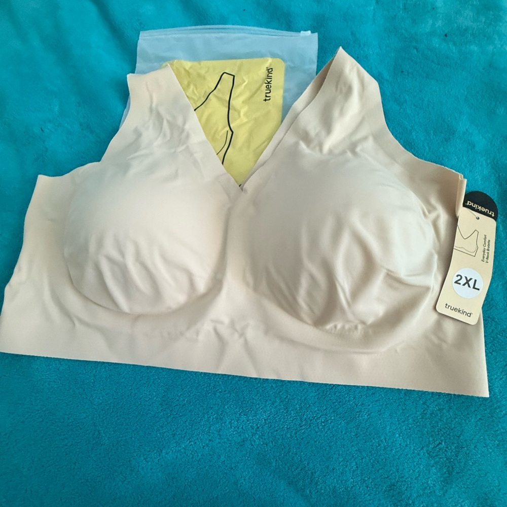 (2XL) BEIGE Truekind® Everyday V-Neck Bralette